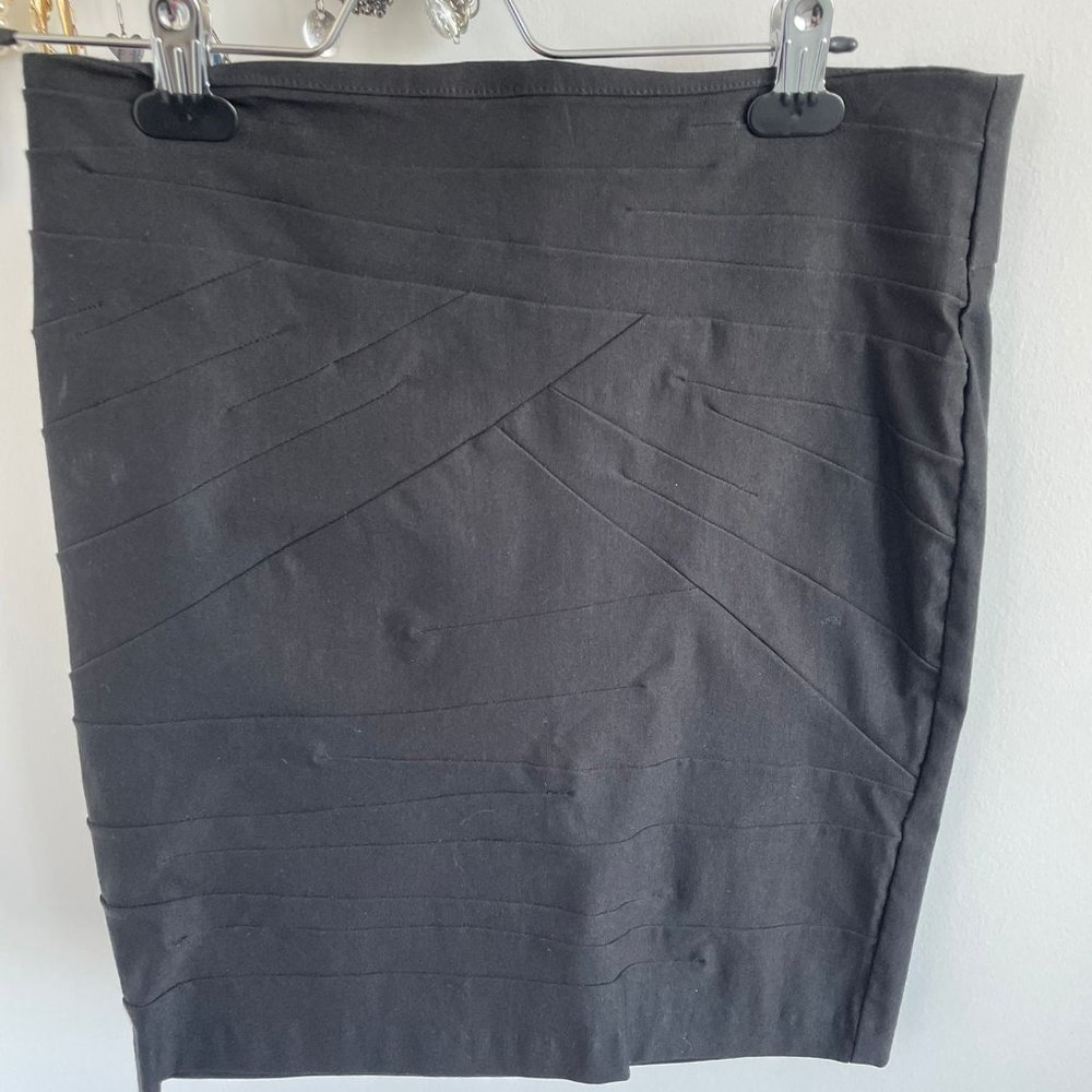 Black fitted work skirt